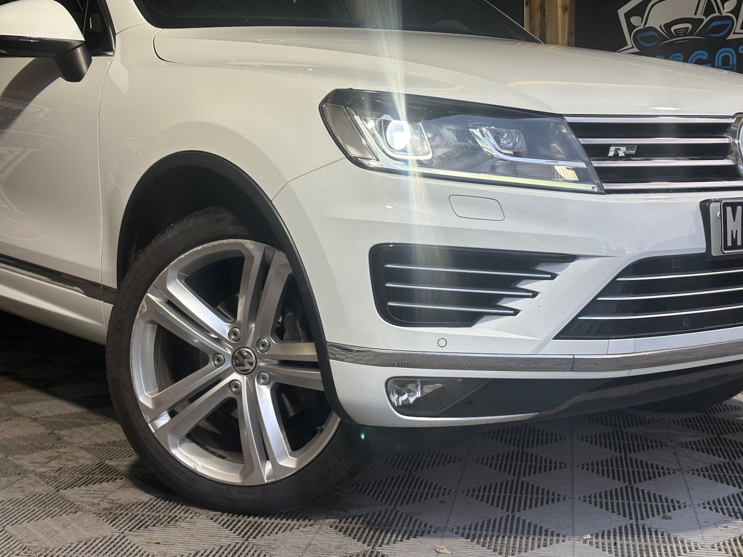 Used Volkswagen Touareg 2016 for sale - 77016797: Photo 2