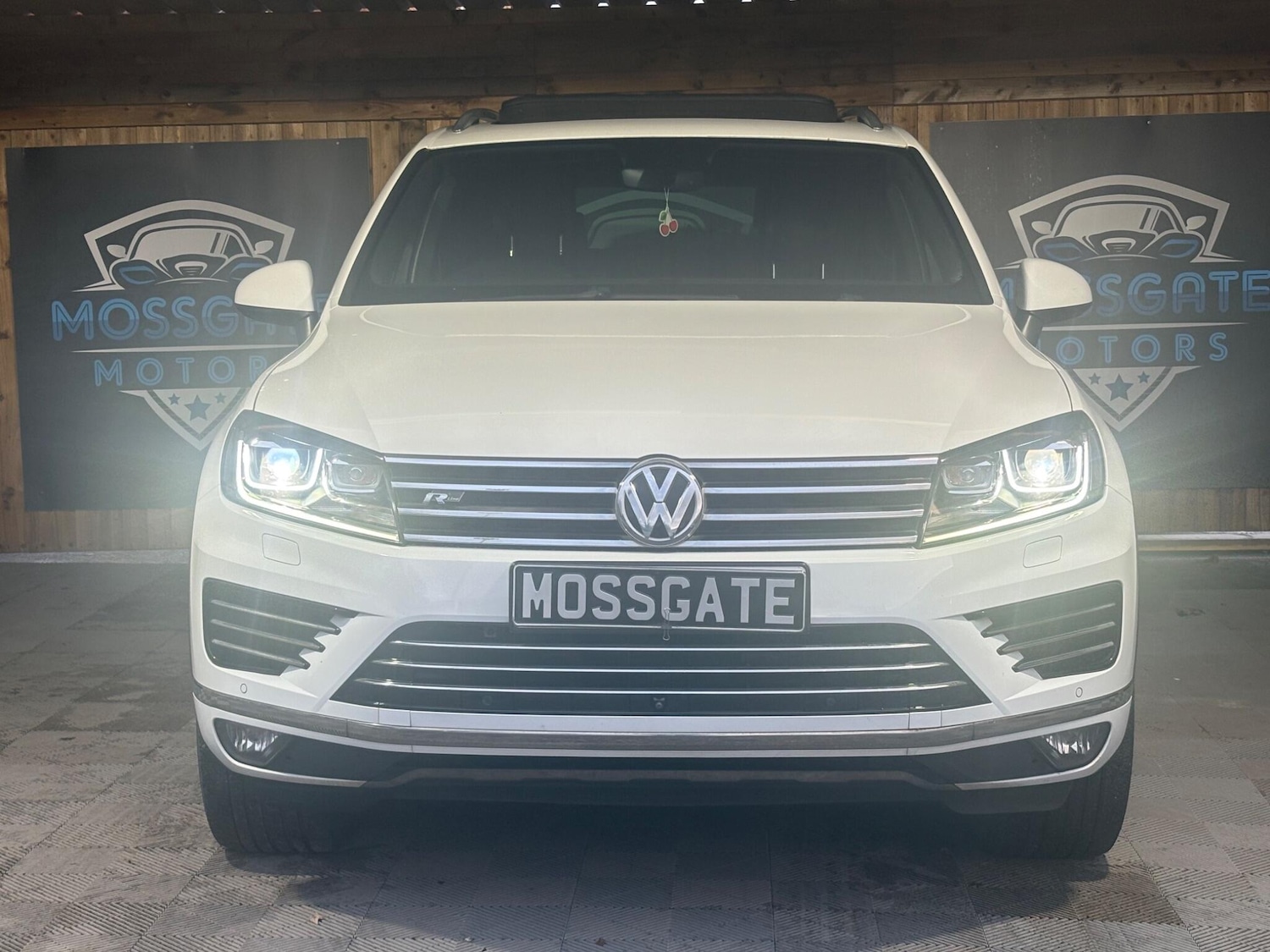 Used Volkswagen Touareg 2016 for sale - 77016797: Photo 4