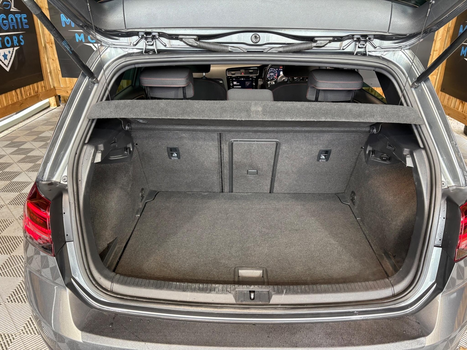 Used Volkswagen Golf 2018 for sale - 75964279: Photo 39