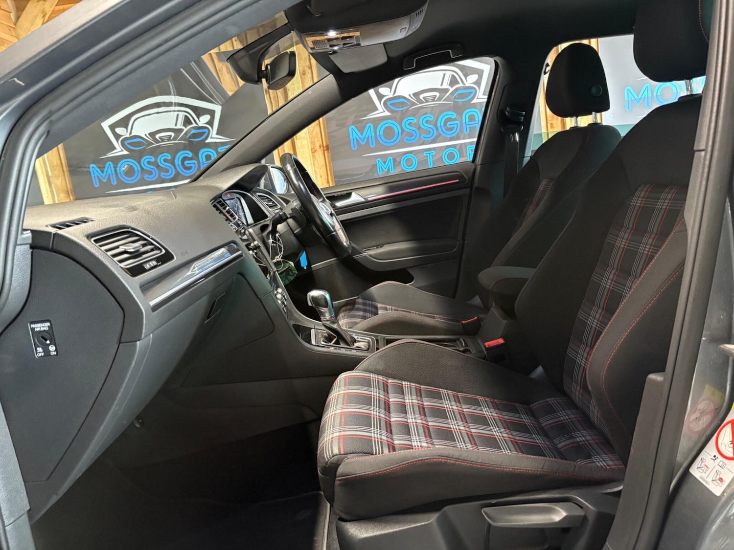 Used Volkswagen Golf 2018 for sale - 75964279: Photo 42