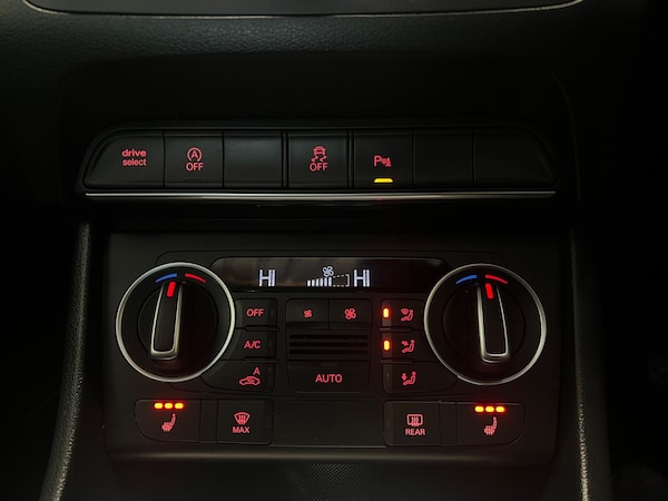 Used Audi Q3 2017 for sale - 76179497: Photo 33