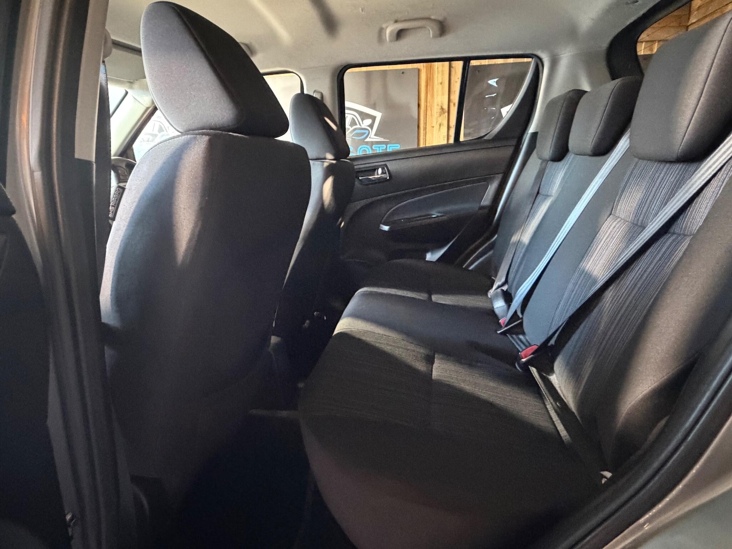 Used Suzuki Swift 2014 for sale - 77039880: Photo 22