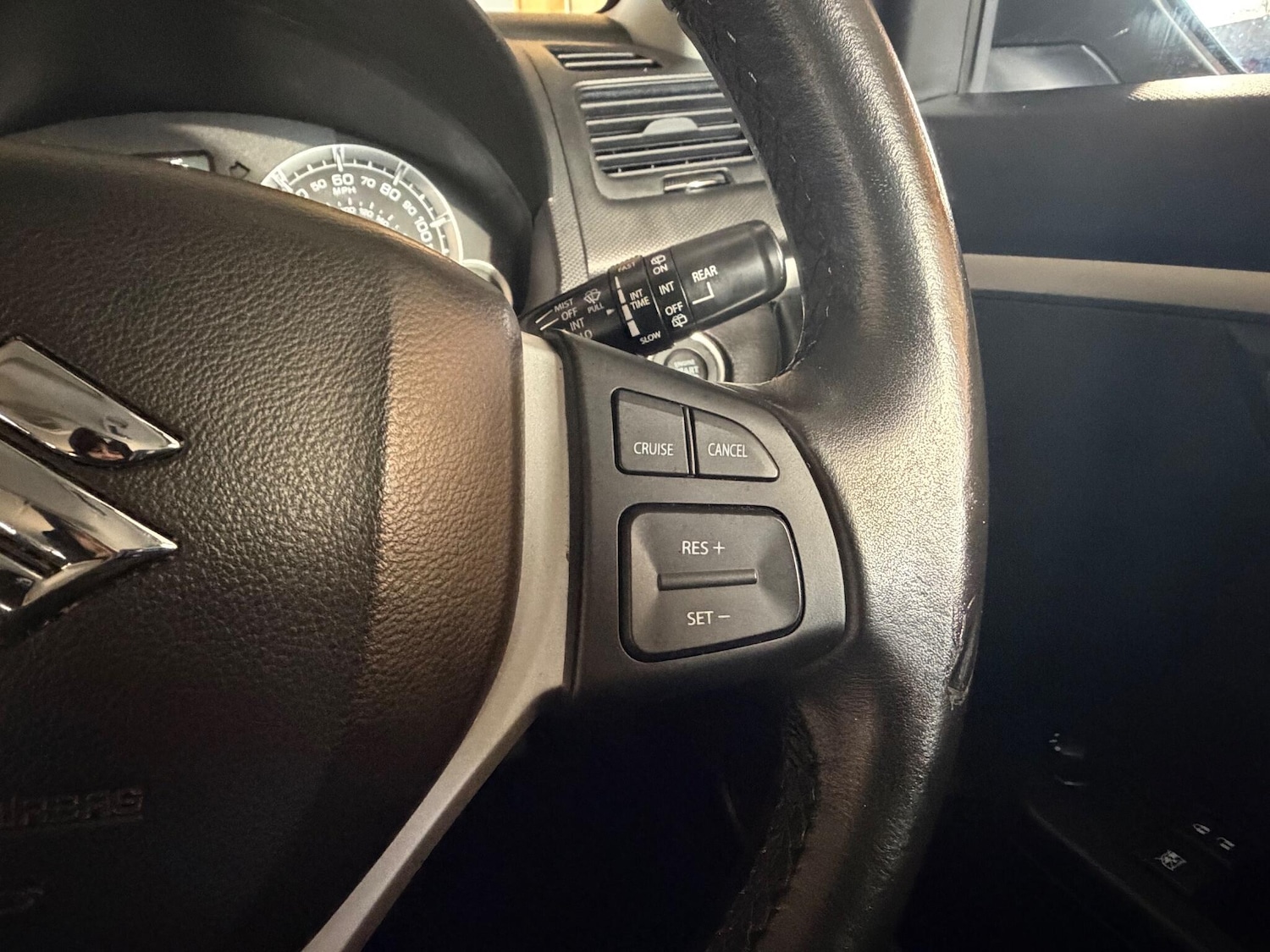 Used Suzuki Swift 2014 for sale - 77039880: Photo 28