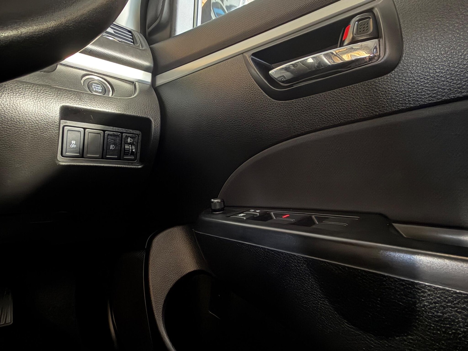 Used Suzuki Swift 2014 for sale - 77039880: Photo 31