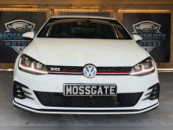 Used Volkswagen Golf 2017 for sale - 79256387: Photo