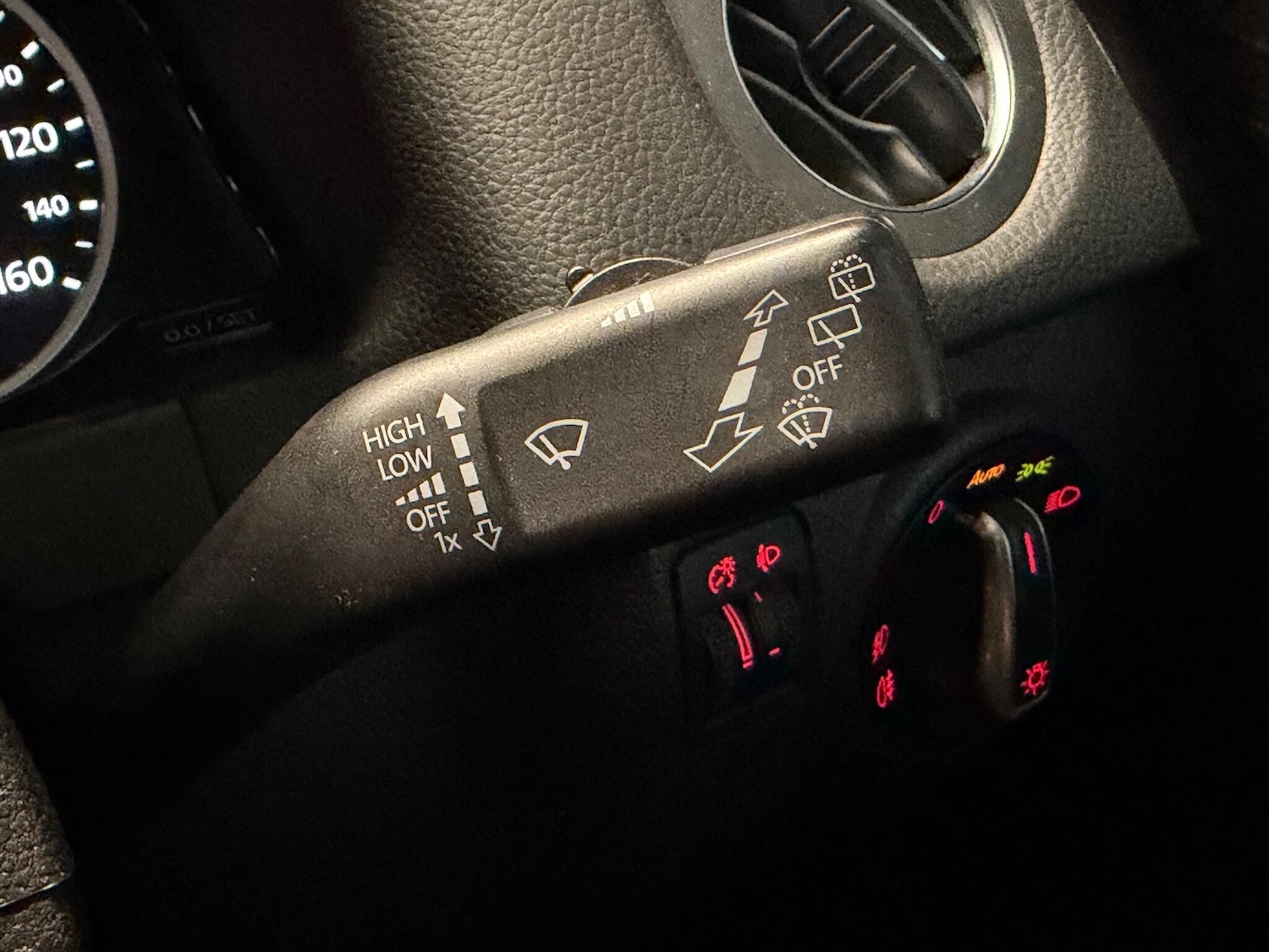 Used Volkswagen Tiguan for sale - 76715000: Photo 33