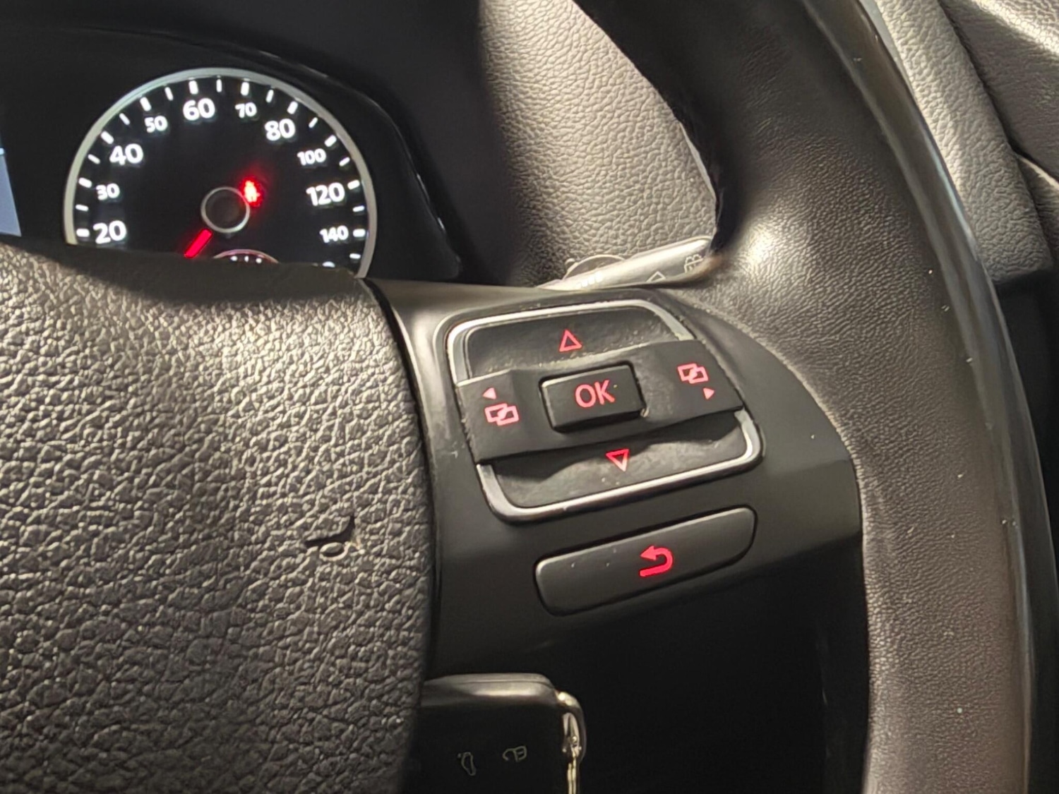 Used Volkswagen Tiguan for sale - 76715000: Photo 36