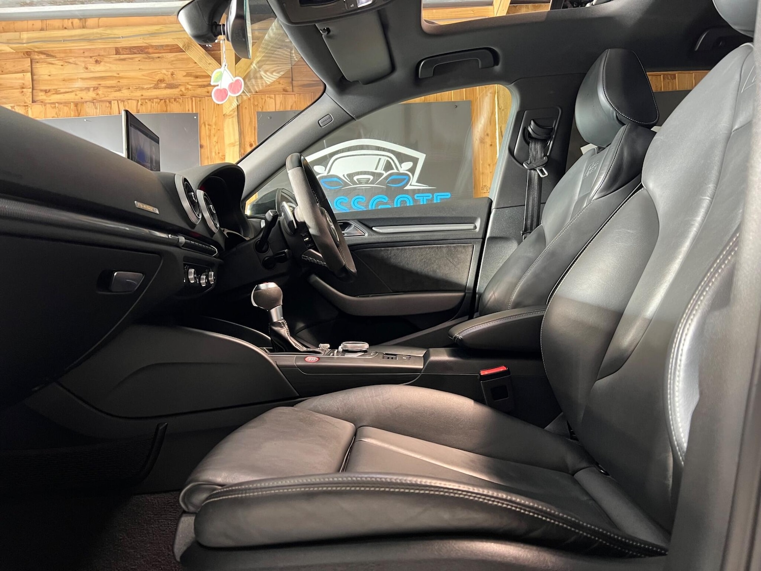 Used Audi RS3 2017 for sale - 76521794: Photo 41