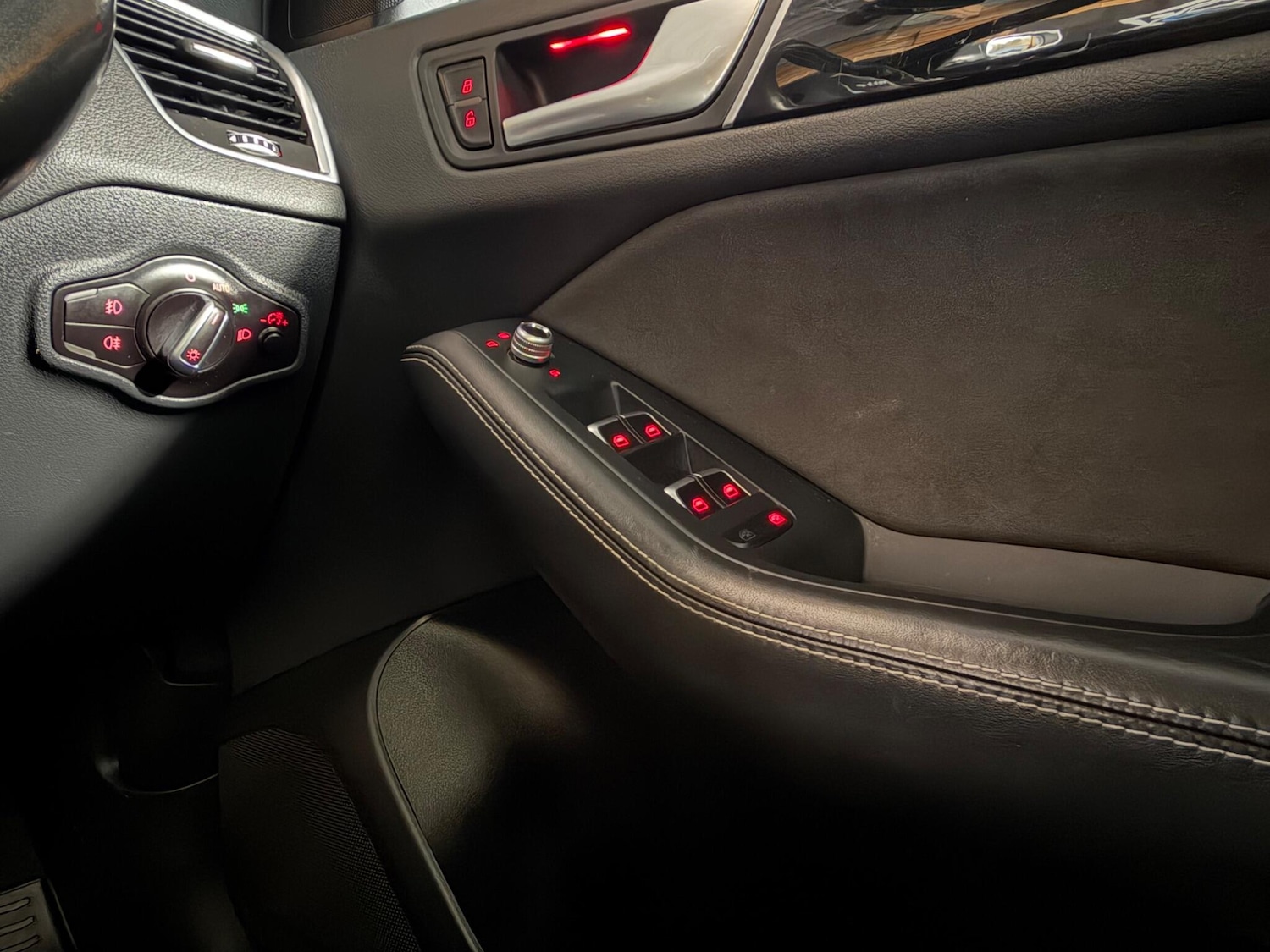 Used Audi SQ5 for sale - 77658631: Photo 45