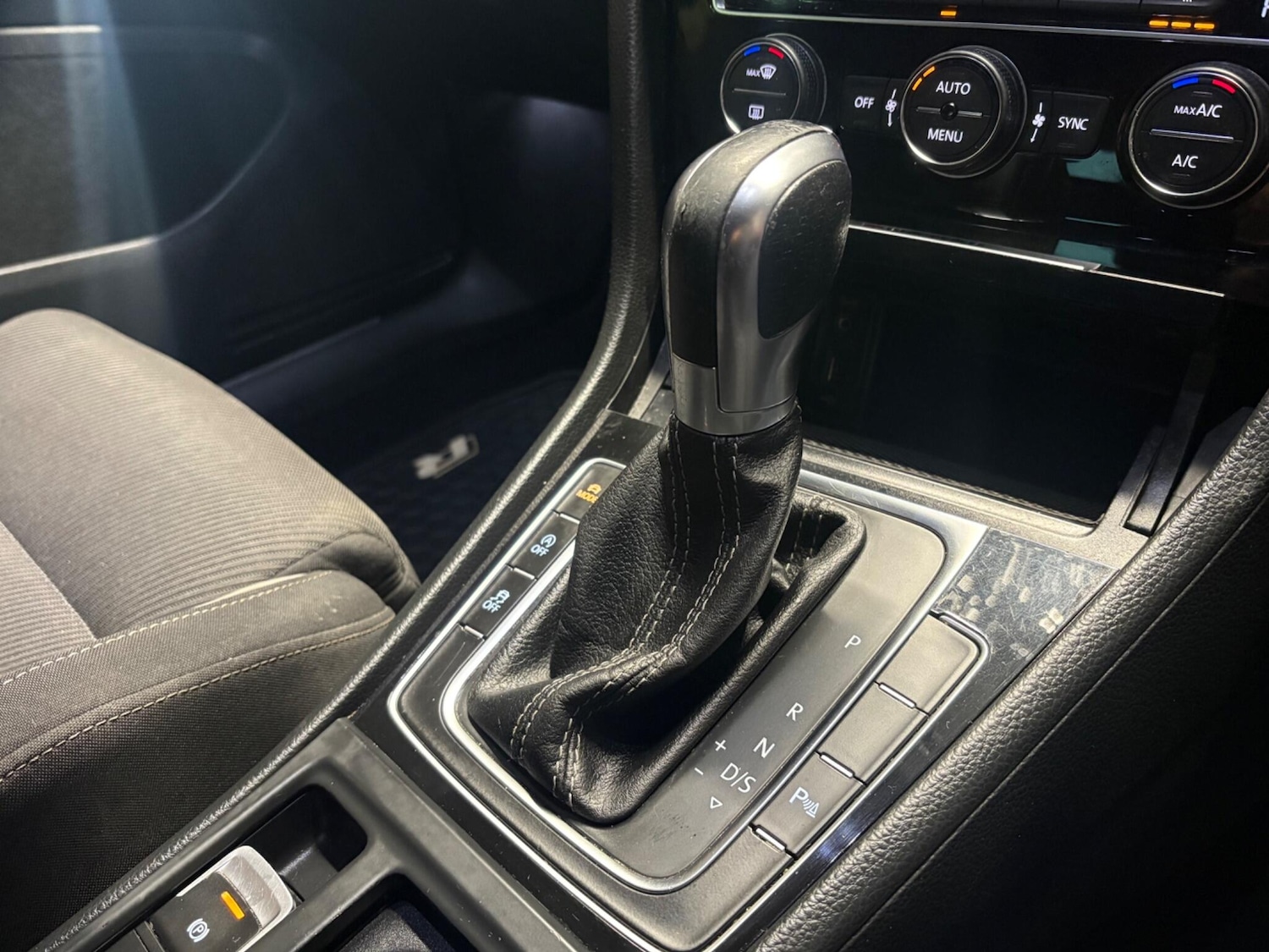 Used Volkswagen Golf 2016 for sale - 76753112: Photo 14