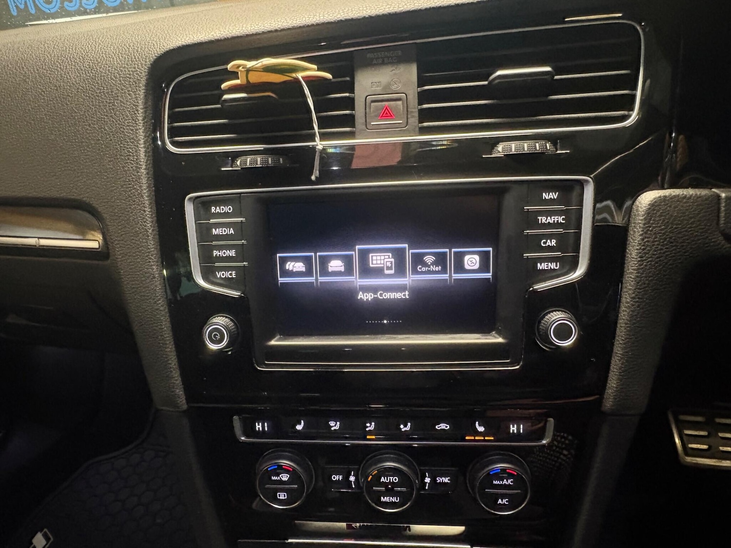 Used Volkswagen Golf 2016 for sale - 76753112: Photo 25