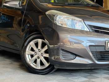 Used Toyota Yaris 2013 for sale - 75103153: Photo