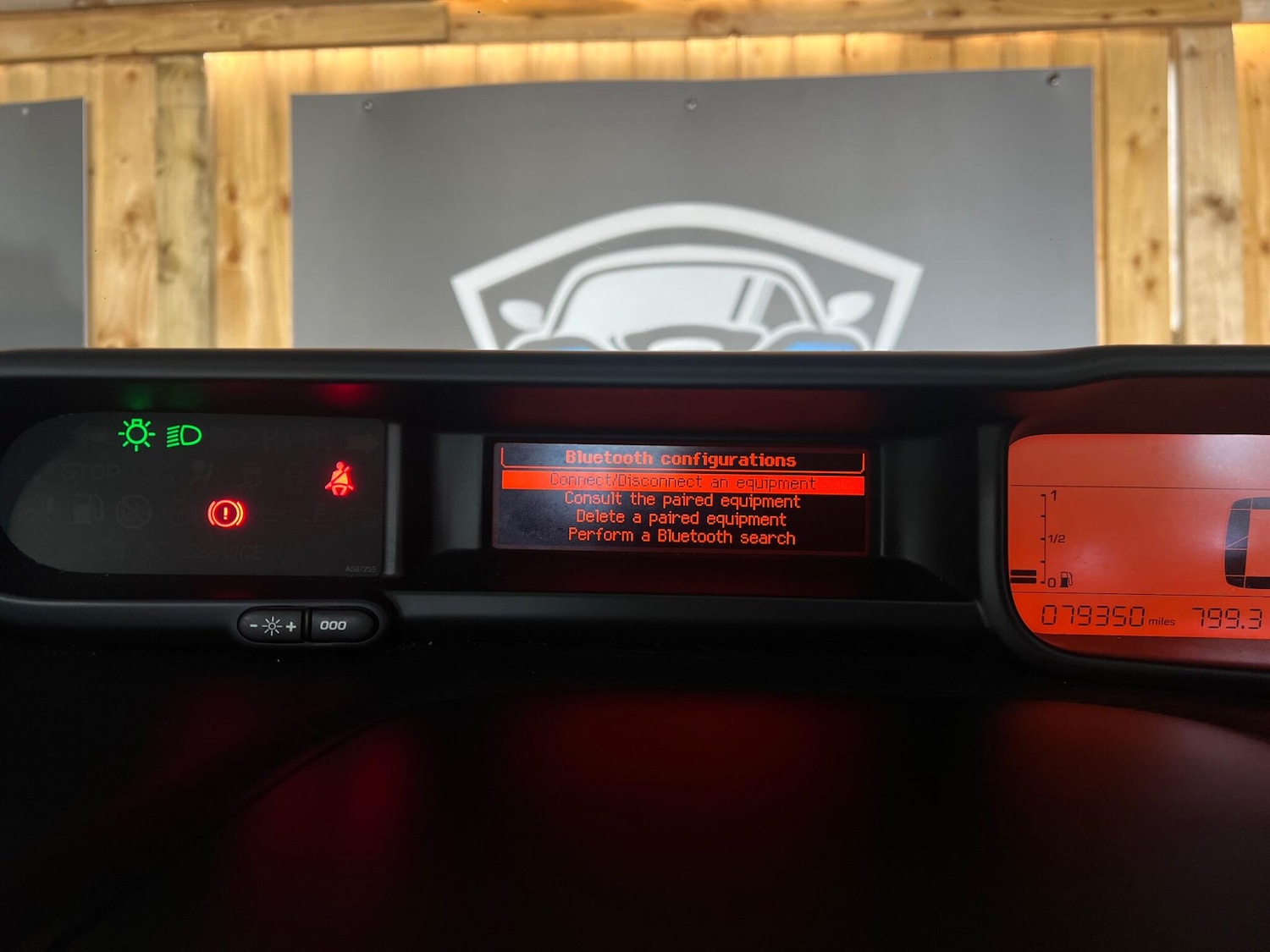 Used Citroen C3 Picasso 2013 for sale - 77925364: Photo 24