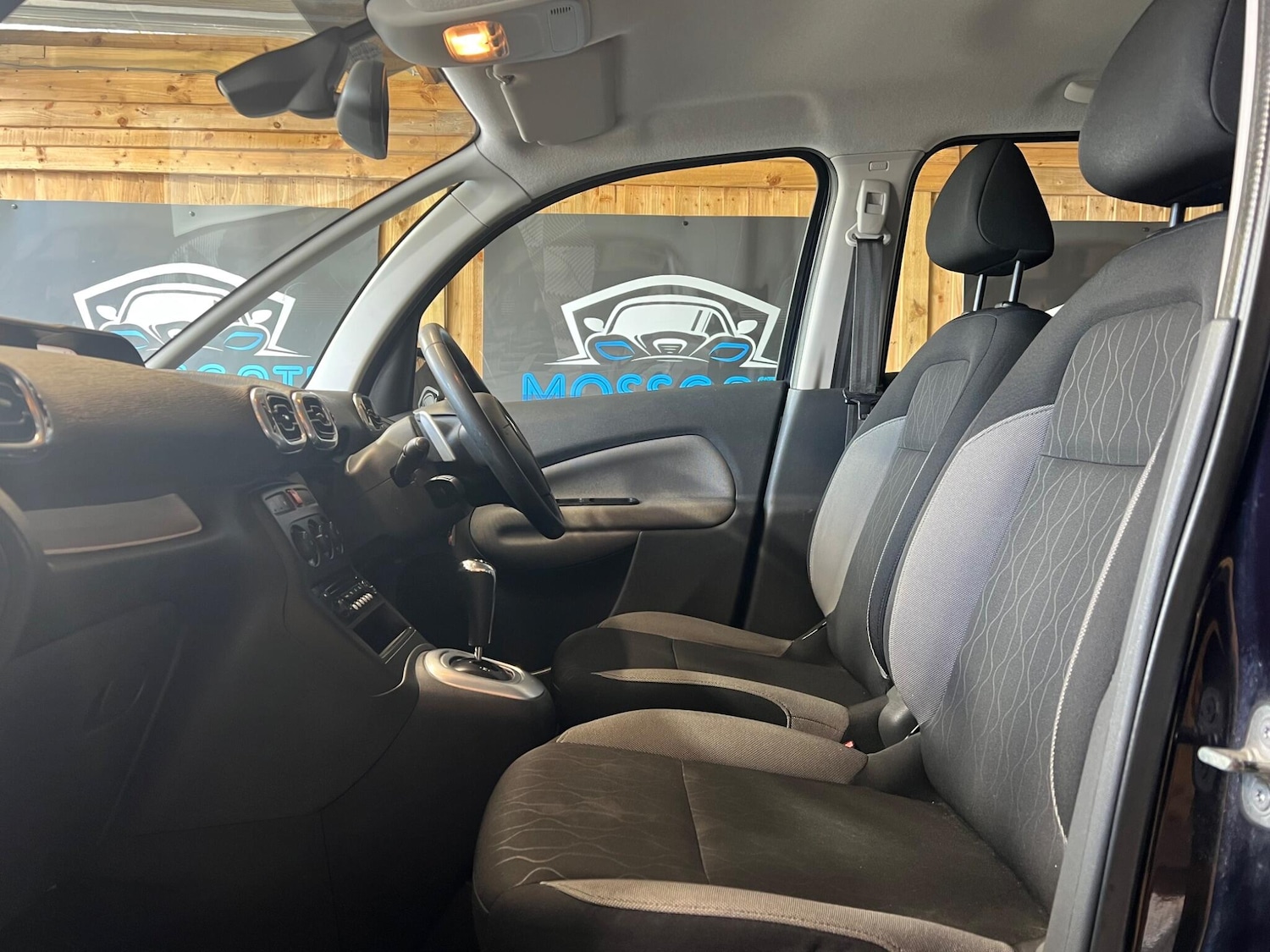 Used Citroen C3 Picasso 2013 for sale - 77925364: Photo 29