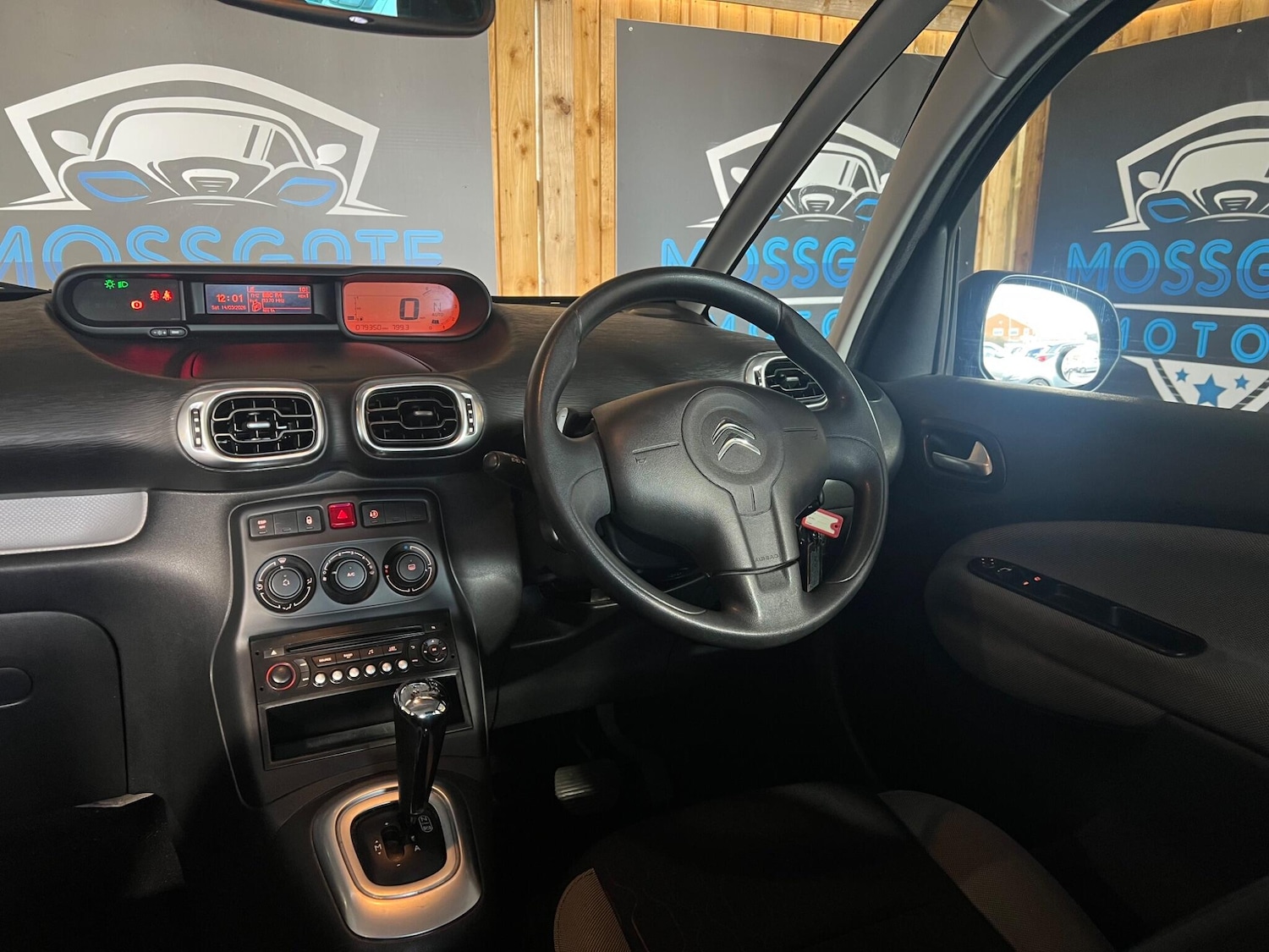 Used Citroen C3 Picasso 2013 for sale - 77925364: Photo 36