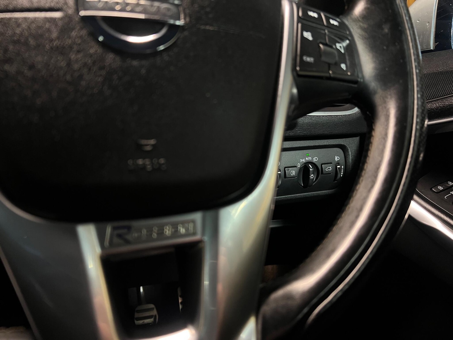 Used Volvo V40 2013 for sale - 76832563: Photo 22