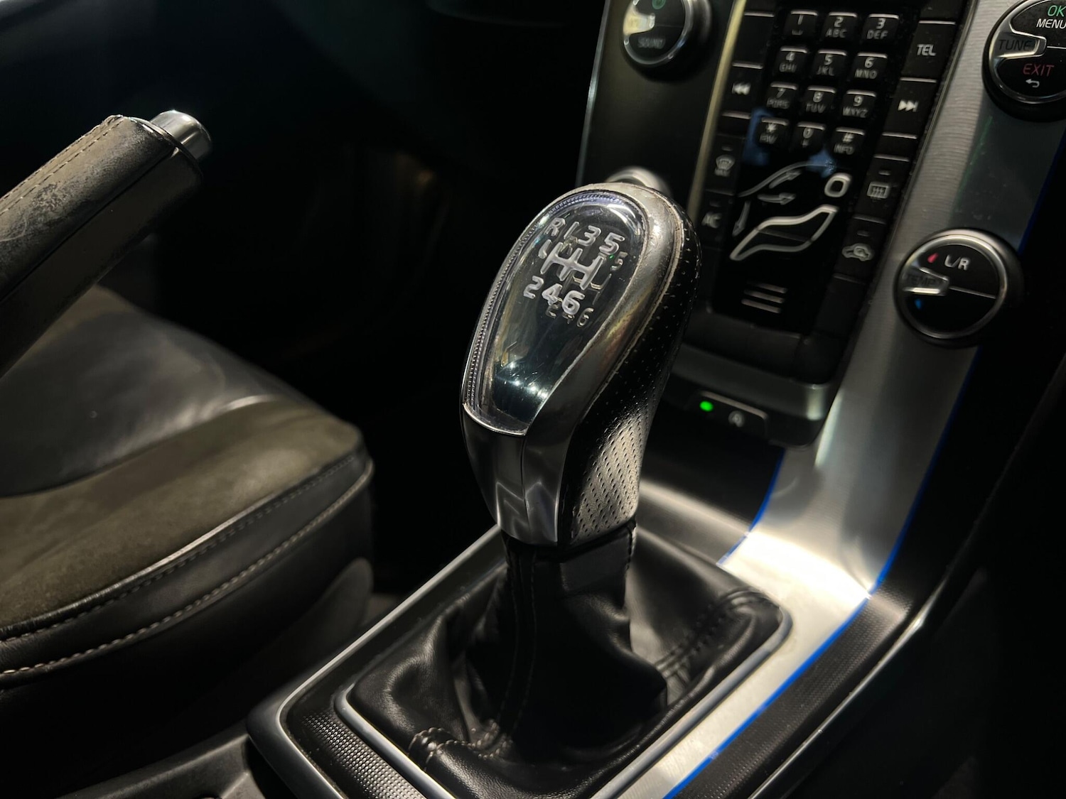 Used Volvo V40 2013 for sale - 76832563: Photo 28