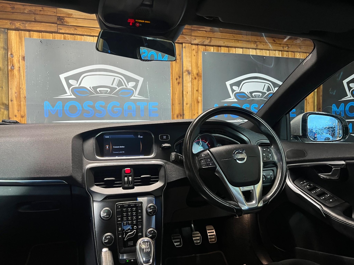 Used Volvo V40 2013 for sale - 76832563: Photo 39