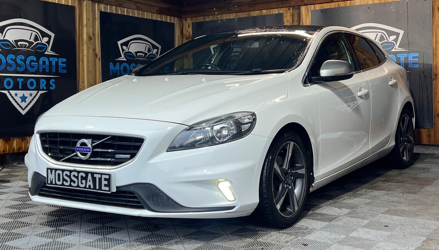 Used Volvo V40 2013 for sale - 76832563: Photo 7