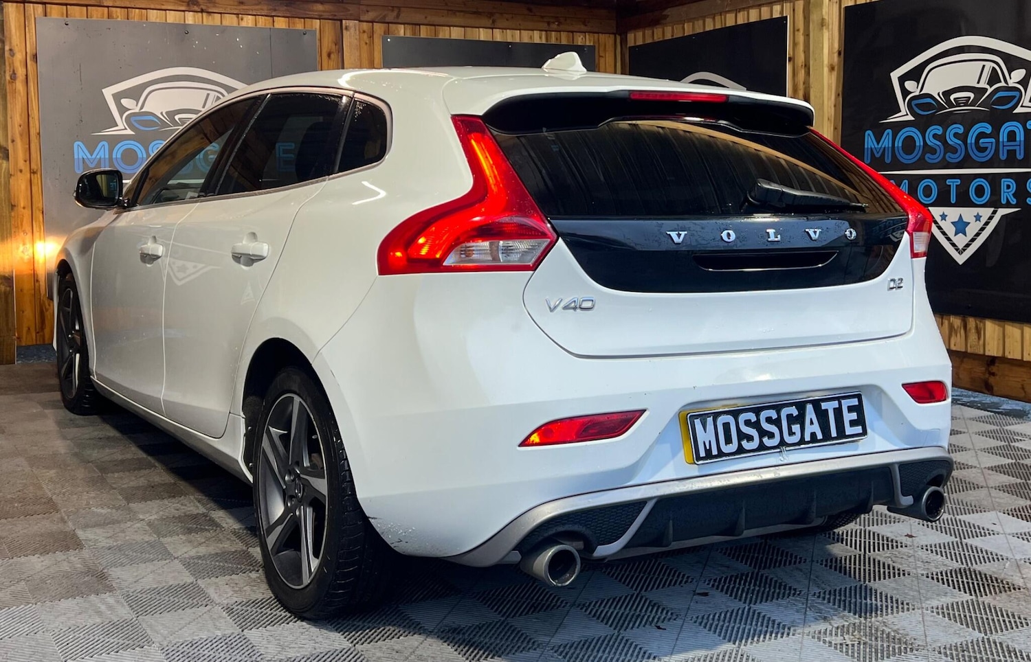 Used Volvo V40 2013 for sale - 76832563: Photo 9