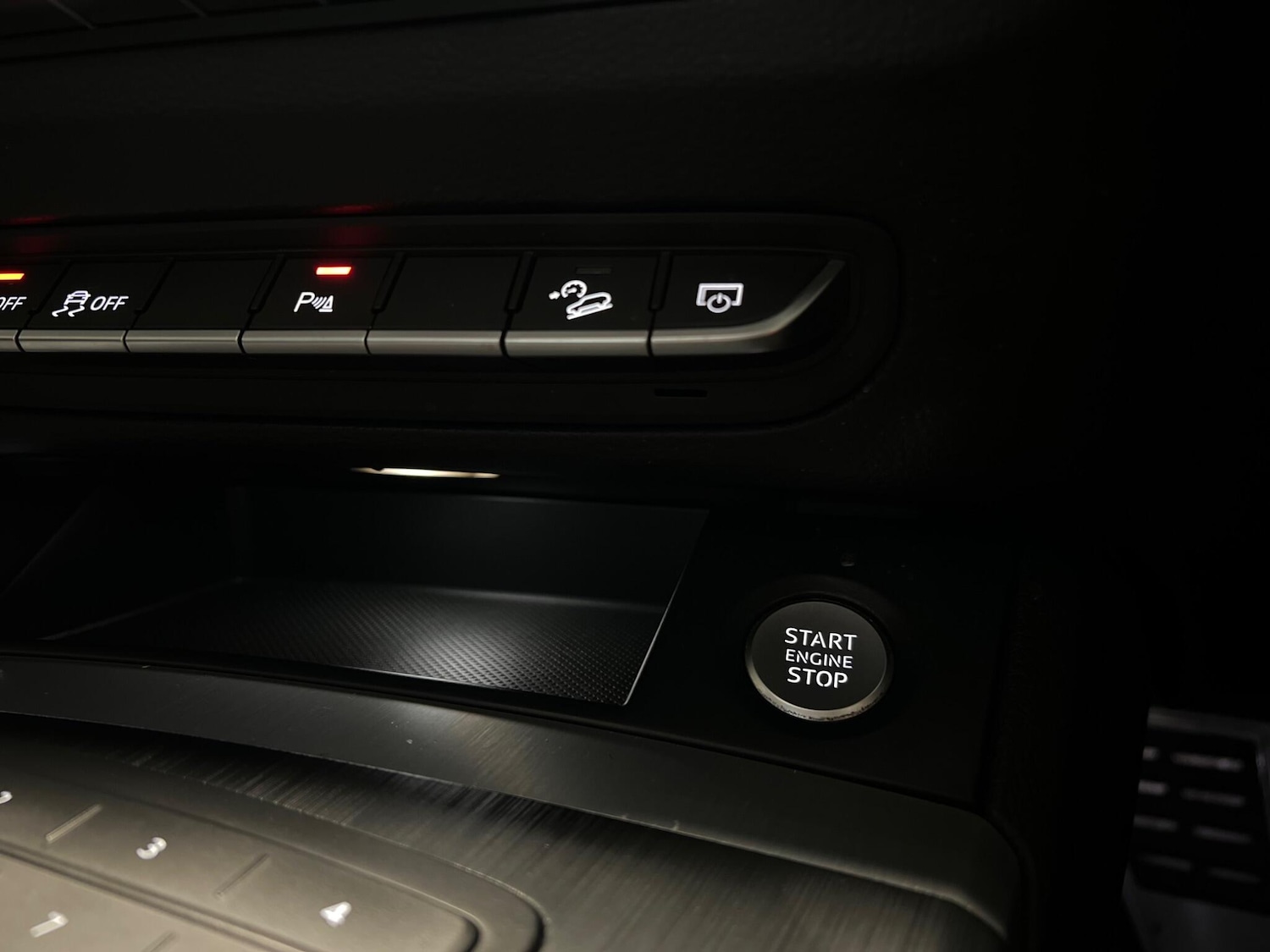 Used Audi Q5 2017 for sale - 76456618: Photo 38