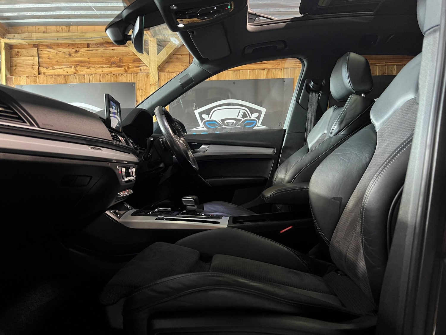 Used Audi Q5 2017 for sale - 76456618: Photo 42