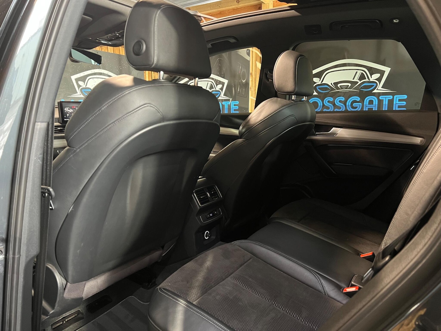 Used Audi Q5 2017 for sale - 76456618: Photo 47