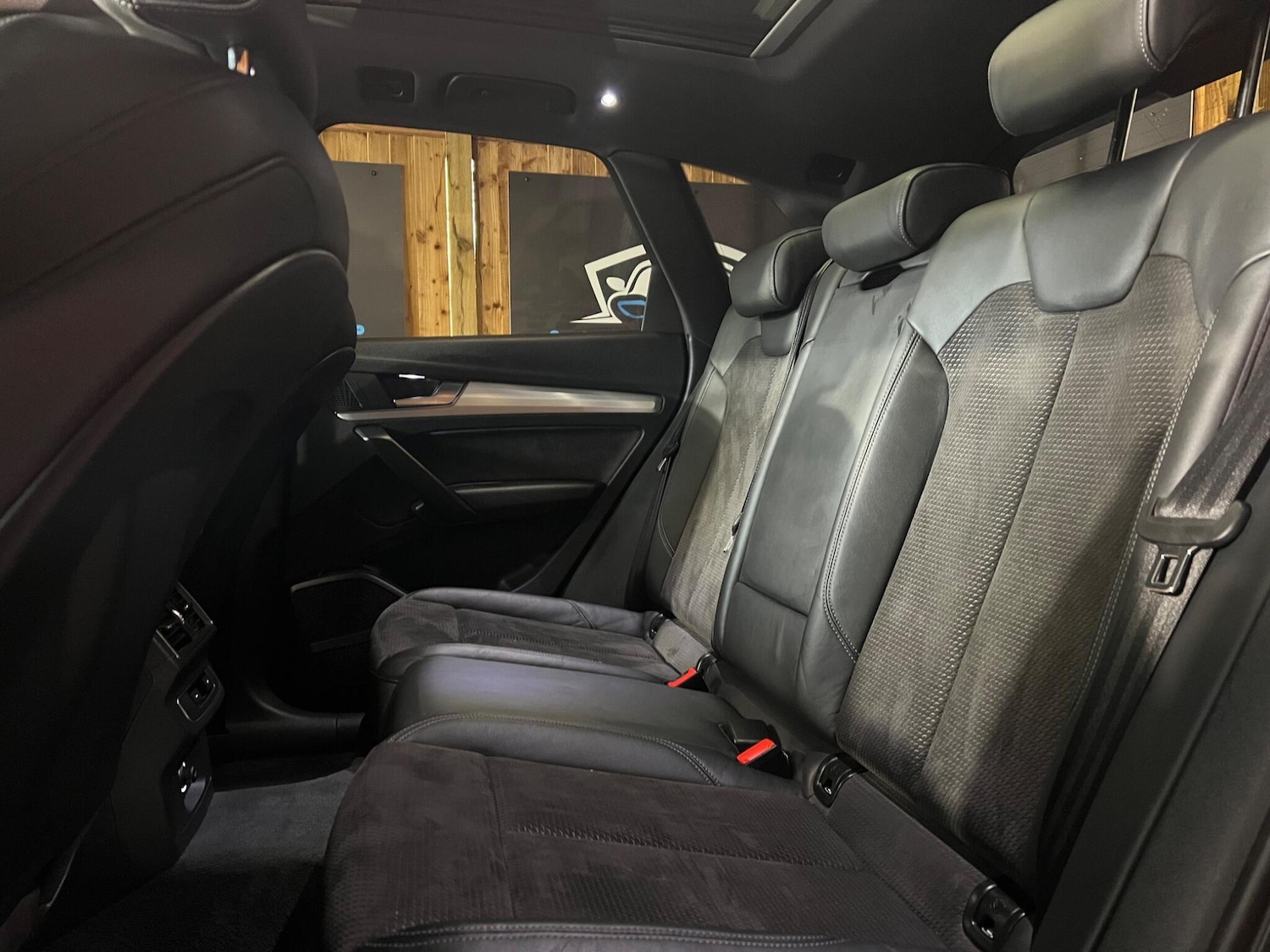 Used Audi Q5 2017 for sale - 76456618: Photo 49