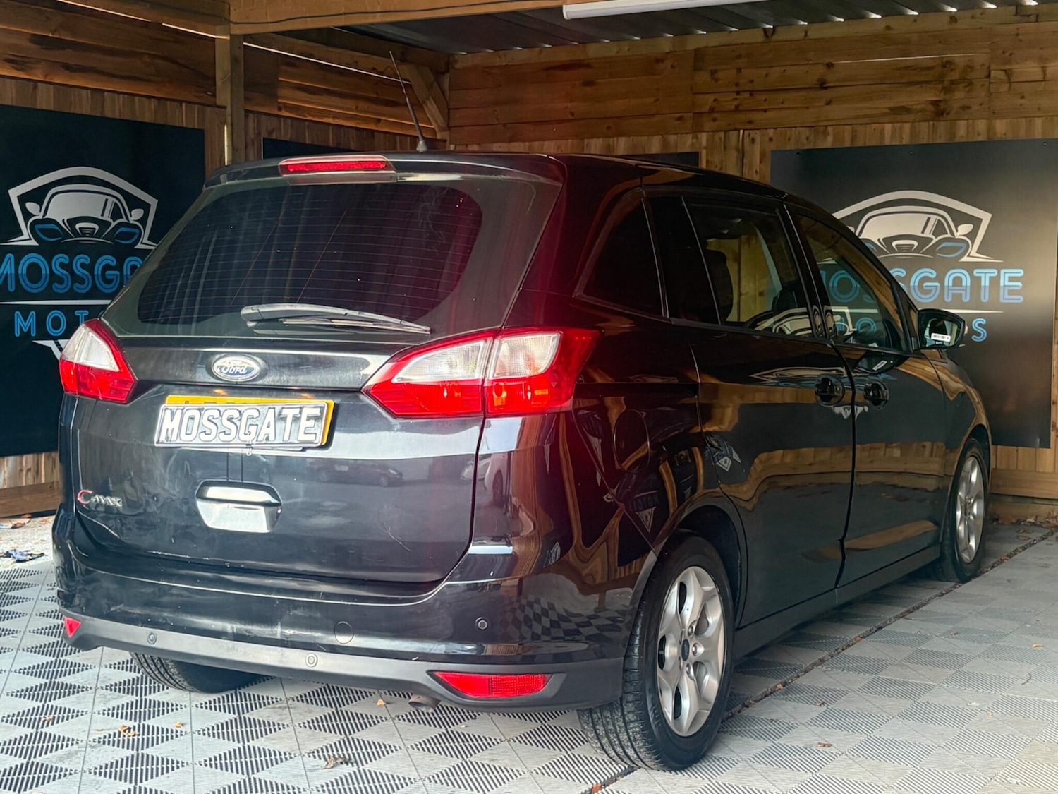 Used Ford Grand C-Max 2011 for sale - 76645810: Photo 10