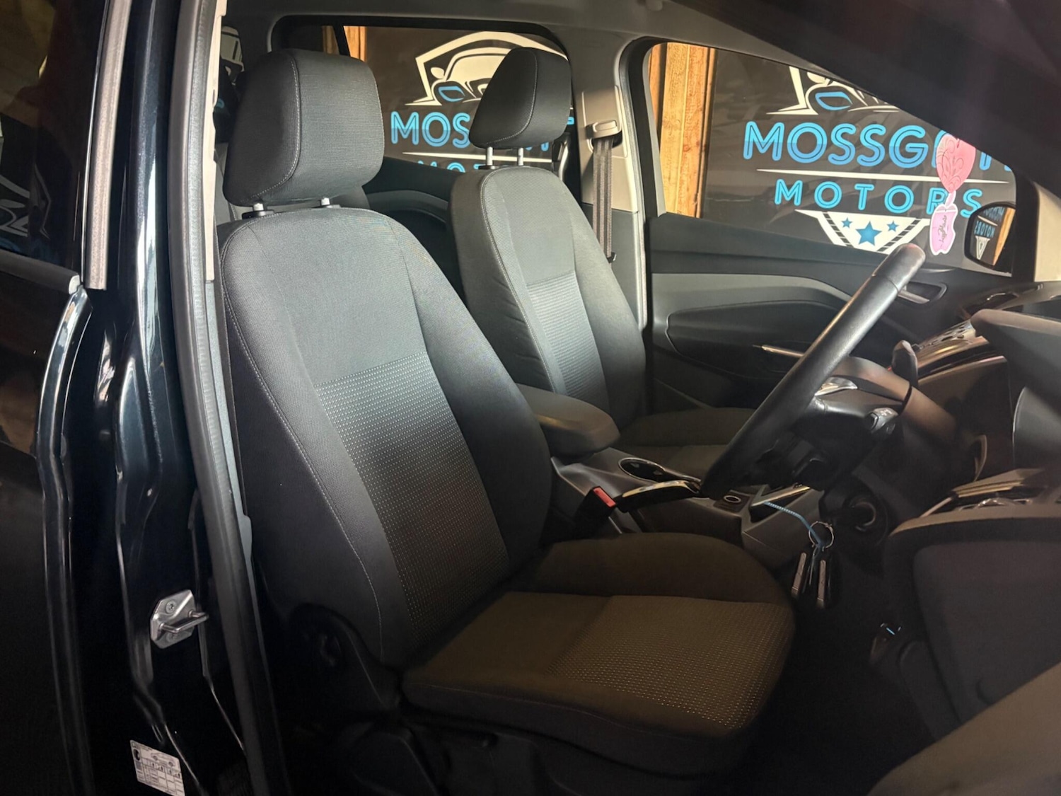 Used Ford Grand C-Max 2011 for sale - 76645810: Photo 11