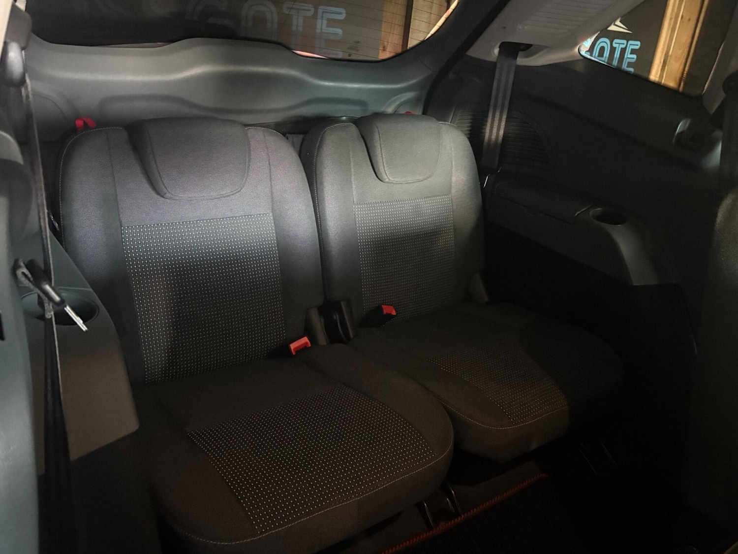 Used Ford Grand C-Max 2011 for sale - 76645810: Photo 15