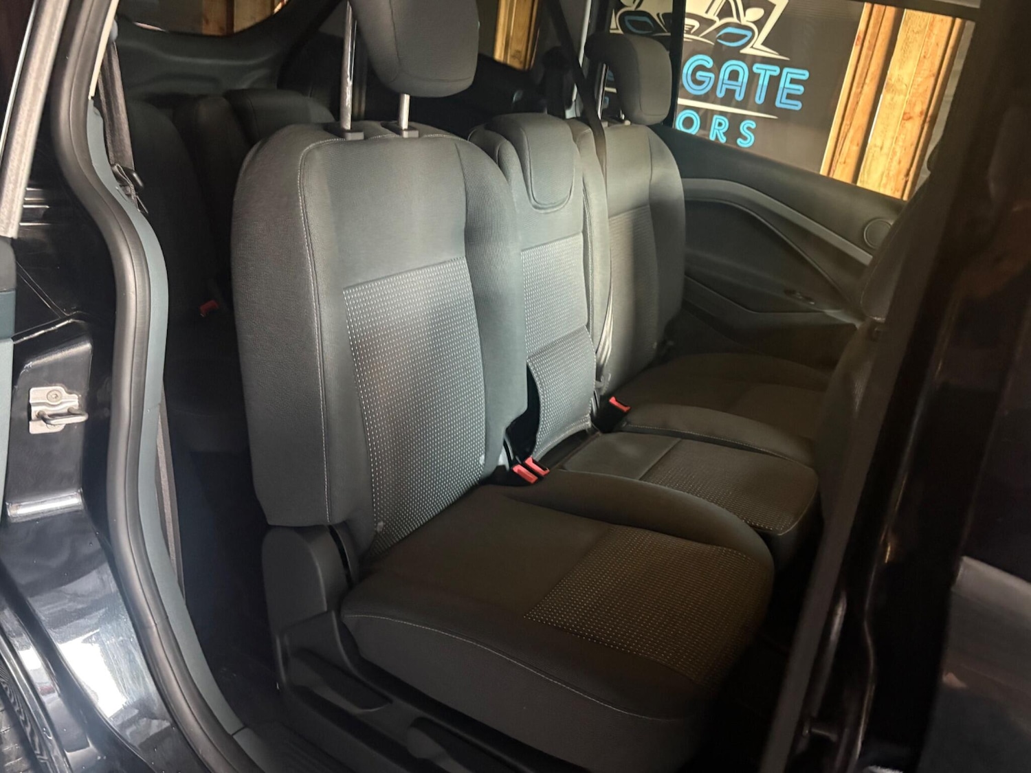 Used Ford Grand C-Max 2011 for sale - 76645810: Photo 16