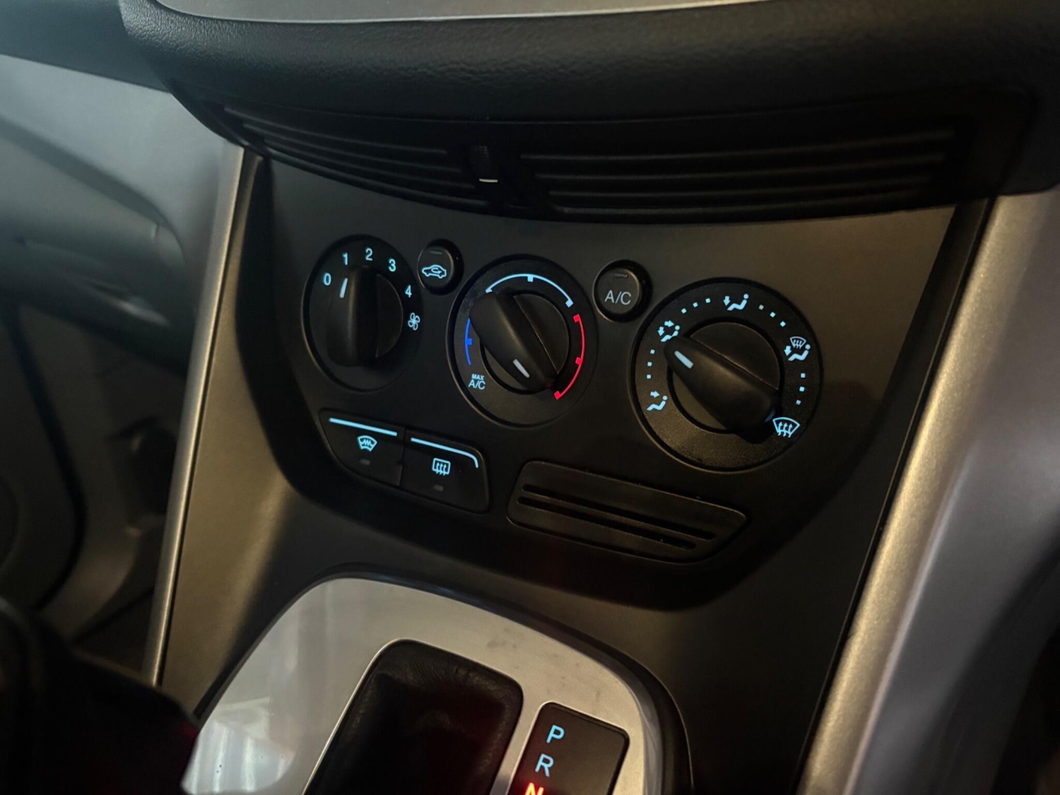 Used Ford Grand C-Max 2011 for sale - 76645810: Photo 18