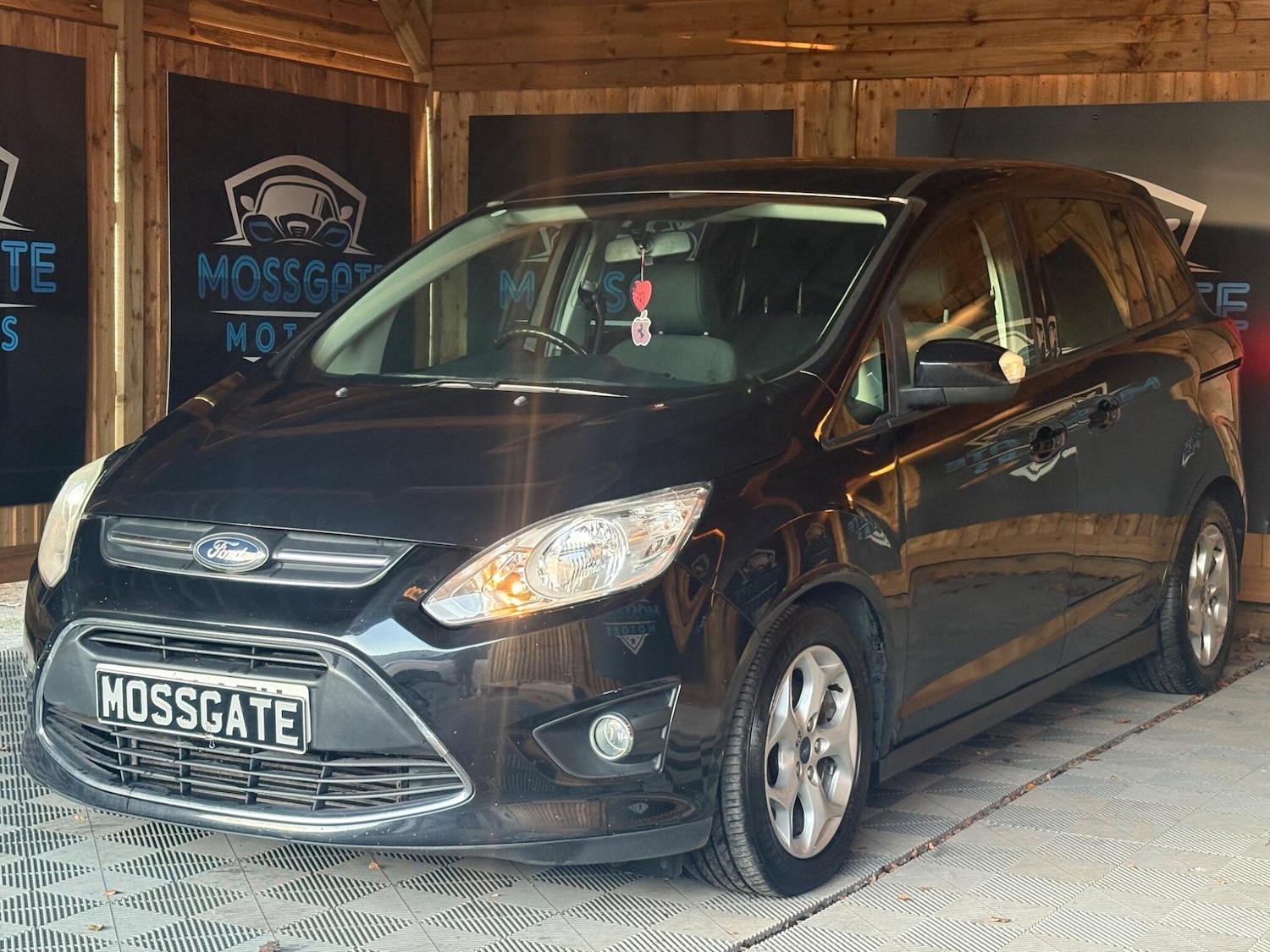 Used Ford Grand C-Max 2011 for sale - 76645810: Photo 7