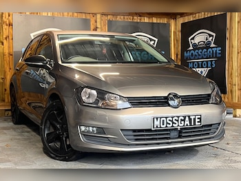 Volkswagen - Golf