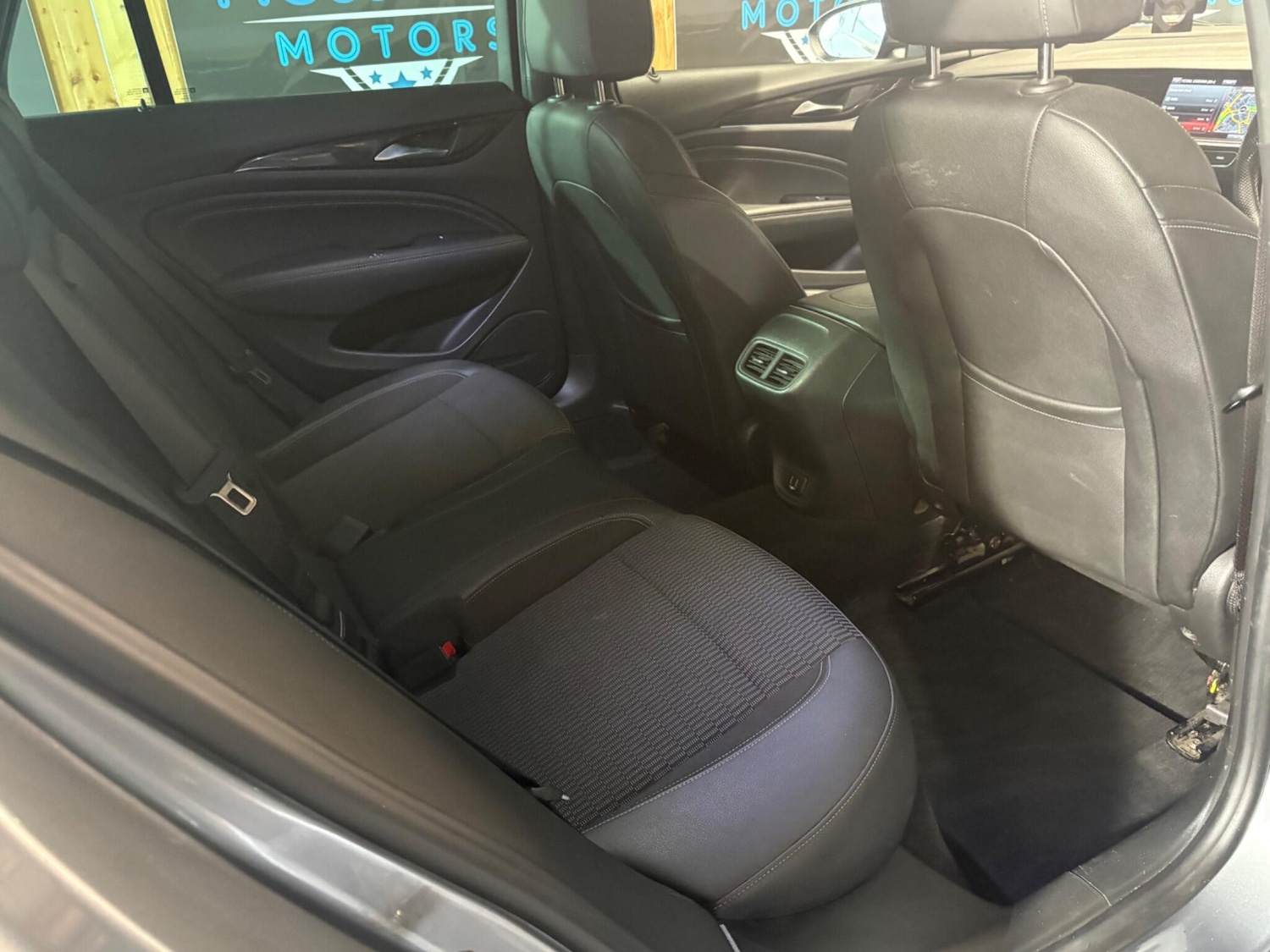 Used Vauxhall Insignia 2018 for sale - 76592057: Photo 18