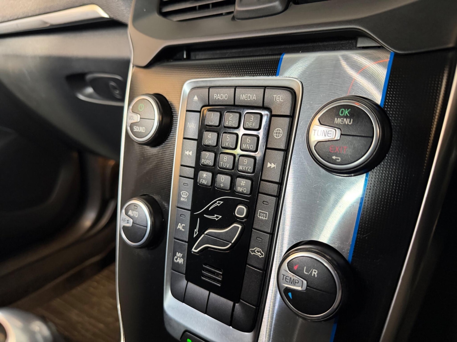 Used Volvo V40 for sale - 77784672: Photo 13