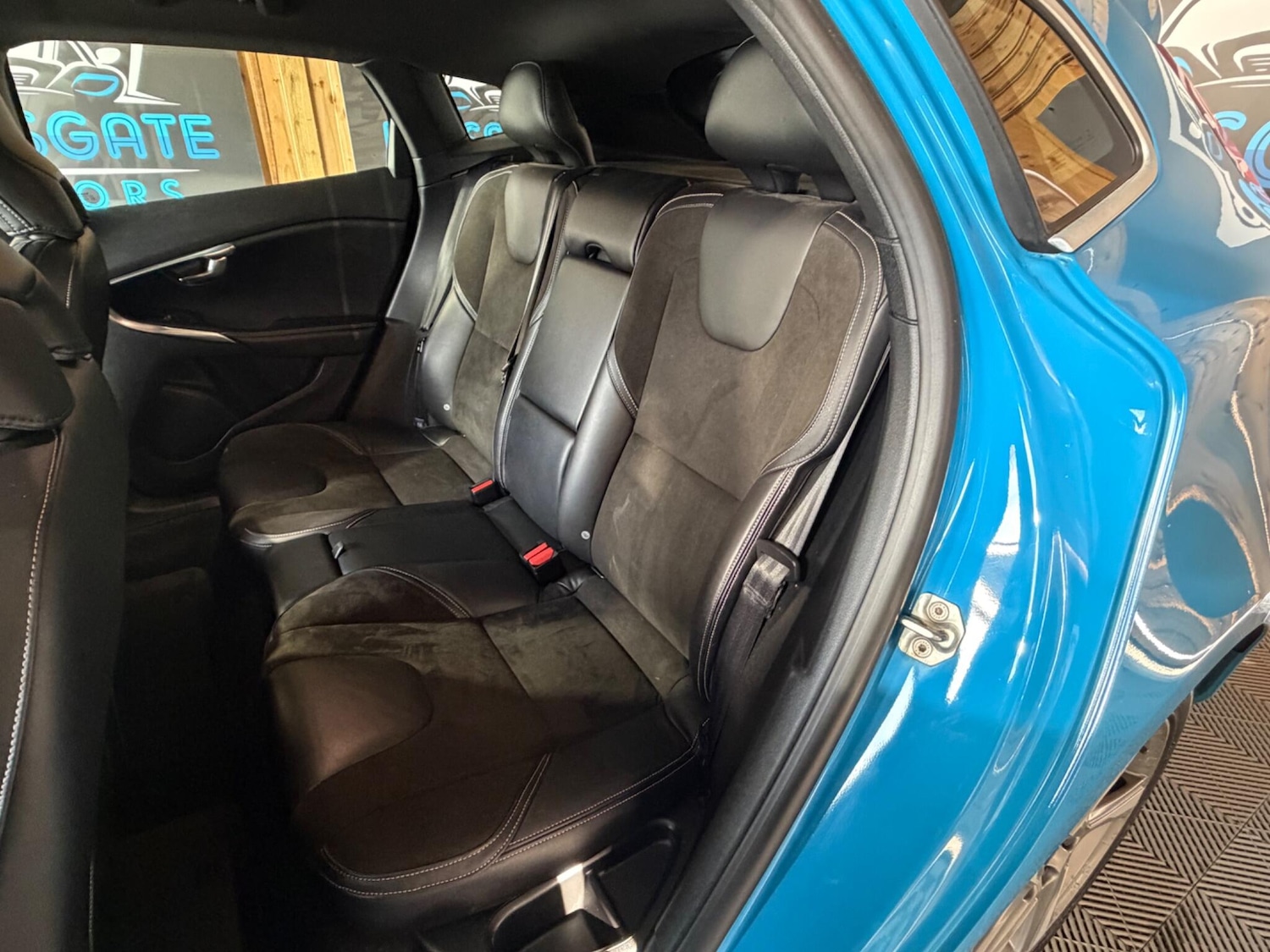 Used Volvo V40 for sale - 77784672: Photo 18