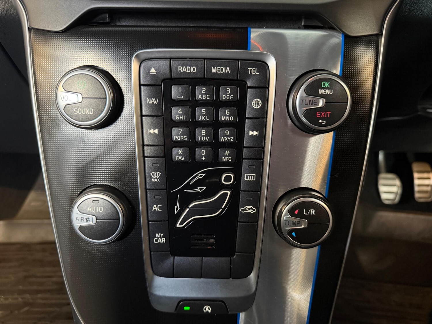 Used Volvo V40 for sale - 77784672: Photo 24