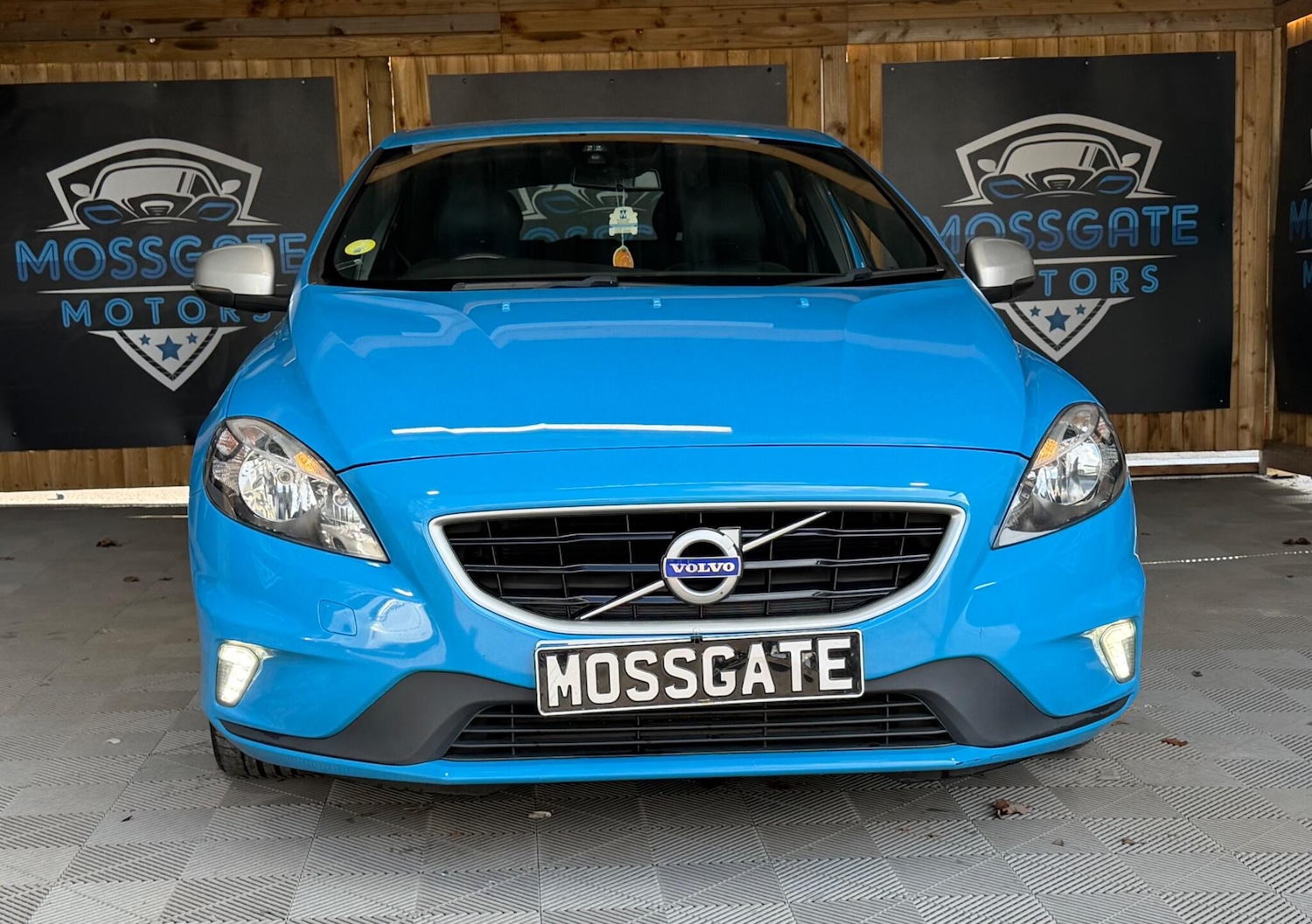 Used Volvo V40 for sale - 77784672: Photo 3