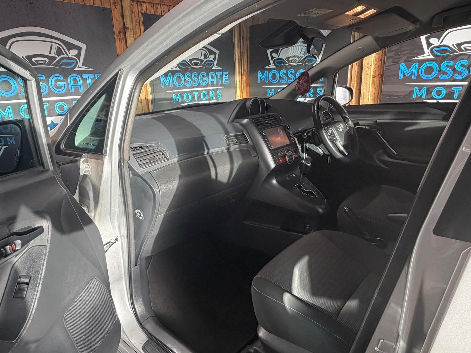 Used Toyota Verso 2016 for sale - 76997831: Photo 24