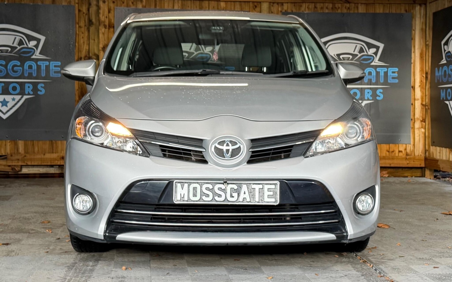 Used Toyota Verso 2016 for sale - 76997831: Photo 3