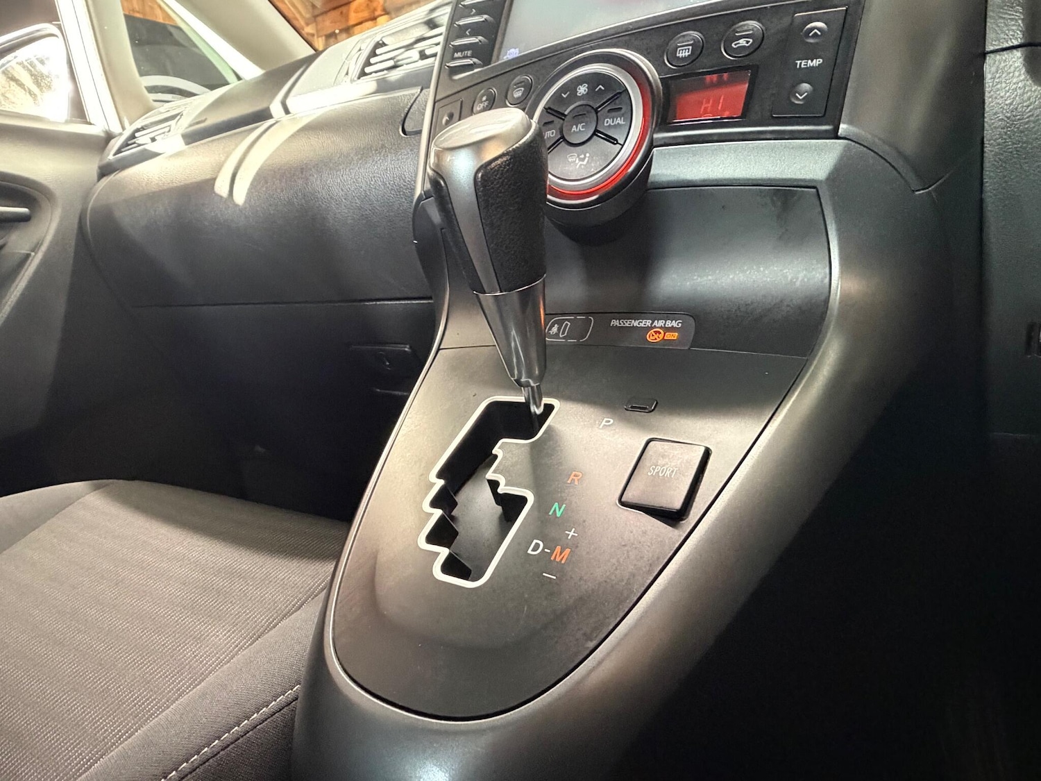 Used Toyota Verso 2016 for sale - 76997831: Photo 30