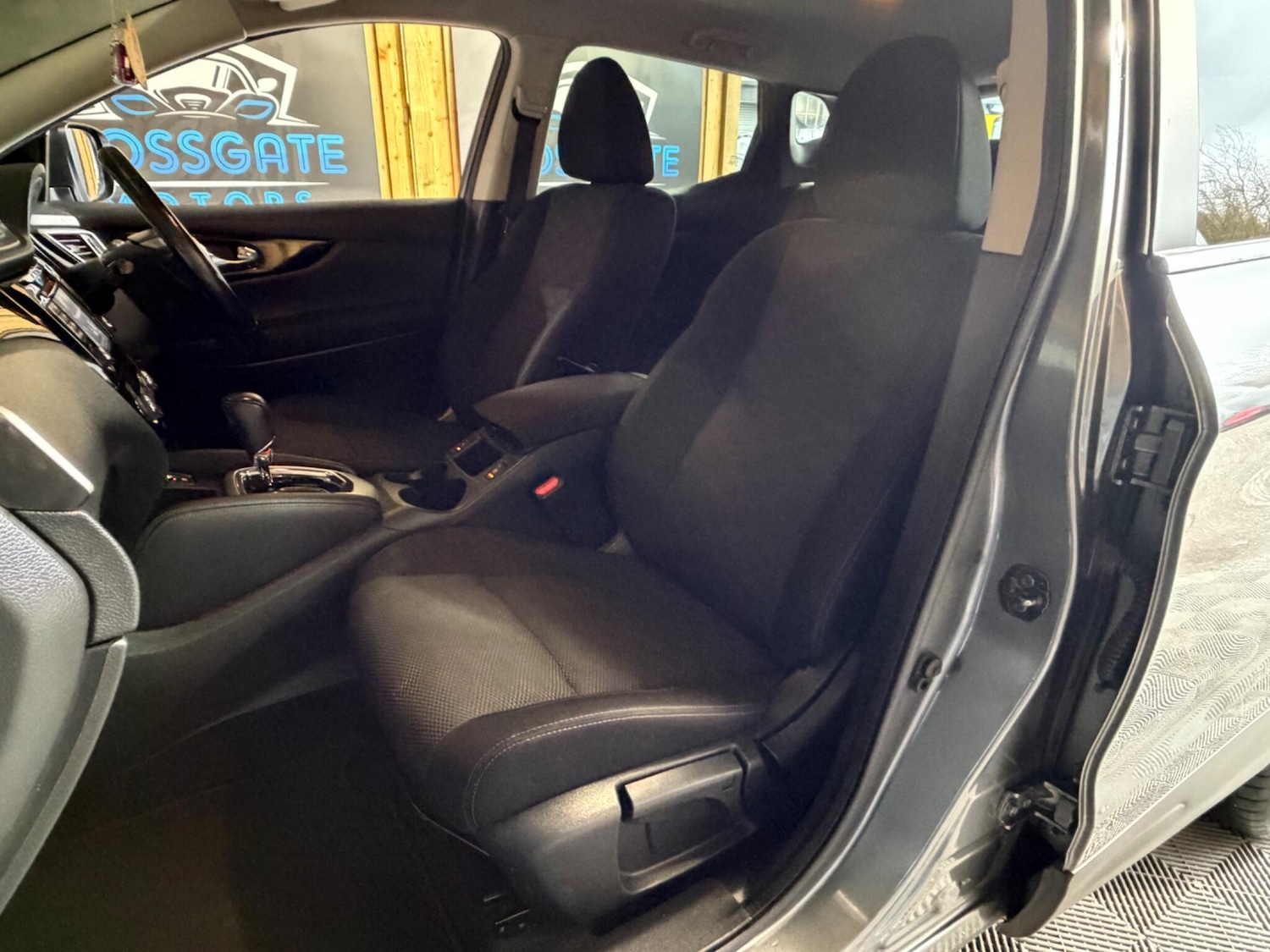 Used Nissan Qashqai for sale - 78128048: Photo 32