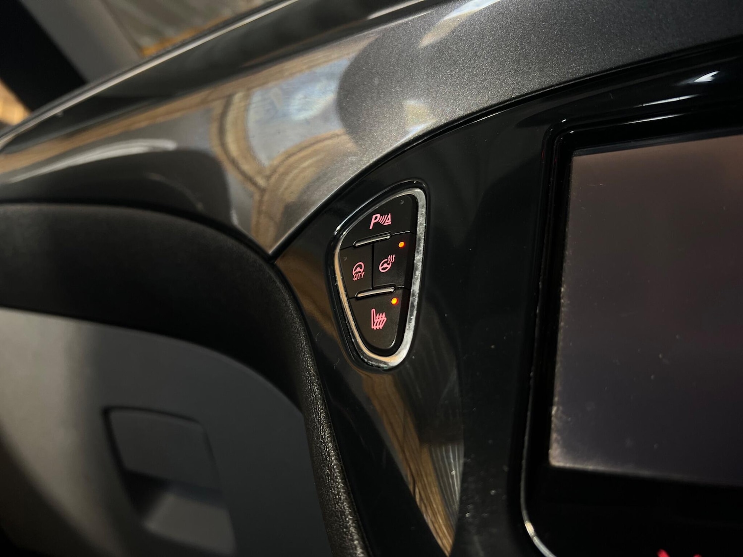 Used Vauxhall Corsa 2015 for sale - 77202522: Photo 24