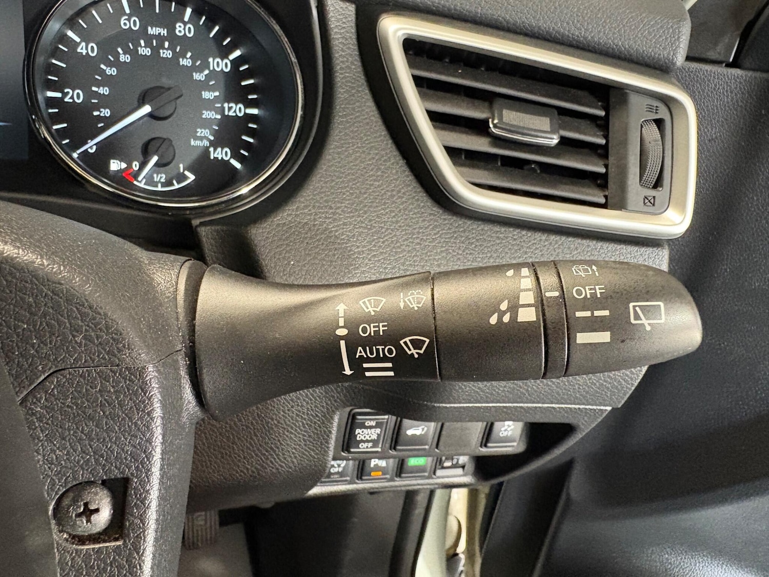 Used Nissan X-Trail 2016 for sale - 76446456: Photo 25