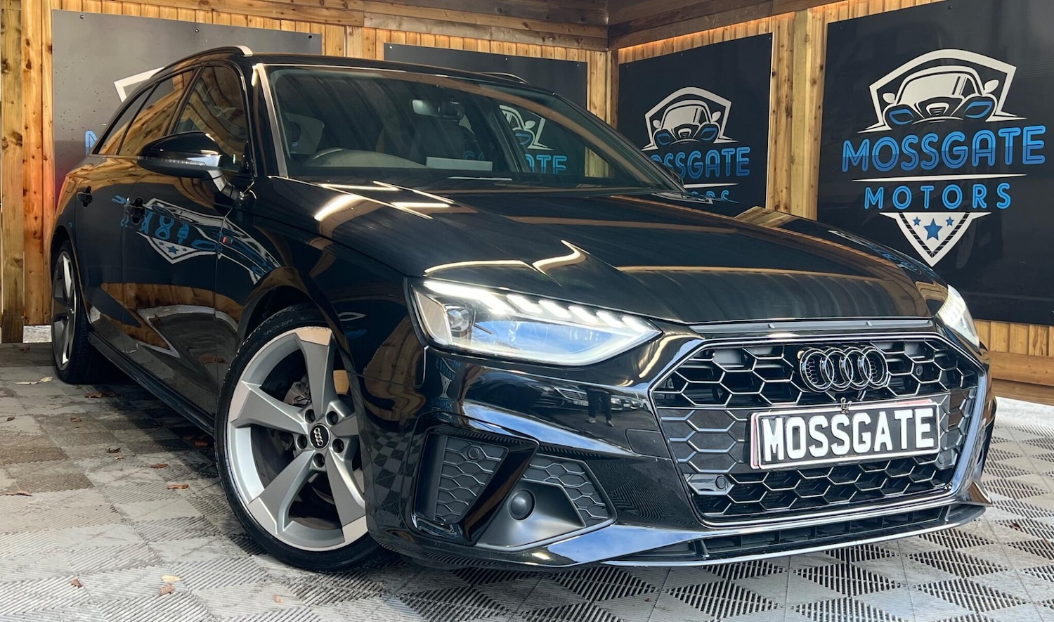 Used Audi A4 Avant 2019 for sale - 76887262: Photo 1