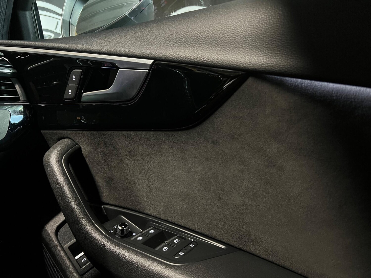 Used Audi A4 Avant 2019 for sale - 76887262: Photo 23