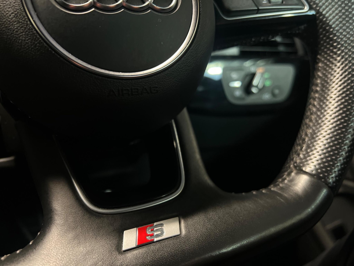 Used Audi A4 Avant 2019 for sale - 76887262: Photo 26
