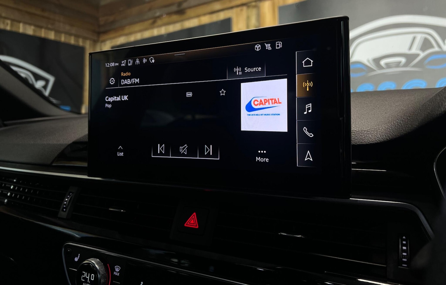 Used Audi A4 Avant 2019 for sale - 76887262: Photo 30